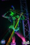 gogo danseuse avec gant laser dans une discothèque à La Roche-sur-Yon