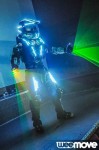 animation d'un performeur en costume led halo à Périgueux 24