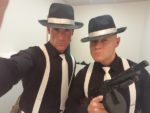 photo spectacle chippendale en costume mafia borsalino al capone dans la Manche